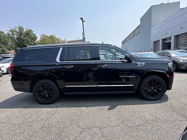 2022 GMC Yukon XL SLT