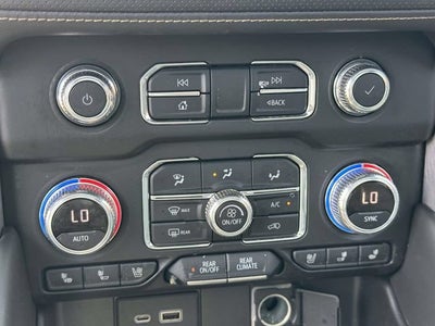 2022 GMC Yukon XL SLT