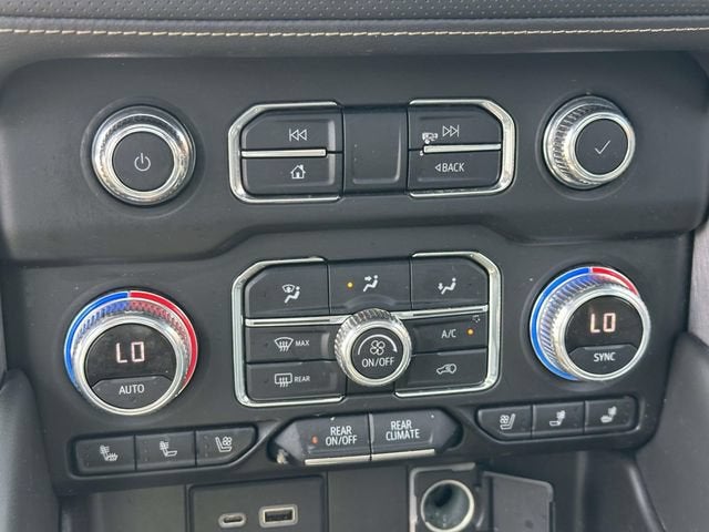 2022 GMC Yukon XL SLT