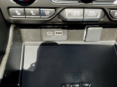 2023 Chevrolet Suburban High Country