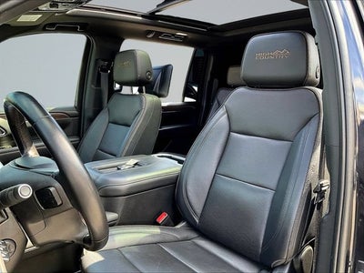 2023 Chevrolet Suburban High Country