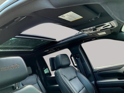 2023 Chevrolet Suburban High Country
