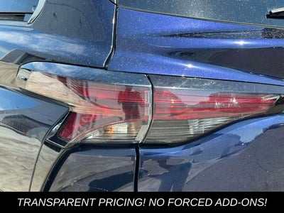 2023 Toyota Sienna LE 8 Passenger
