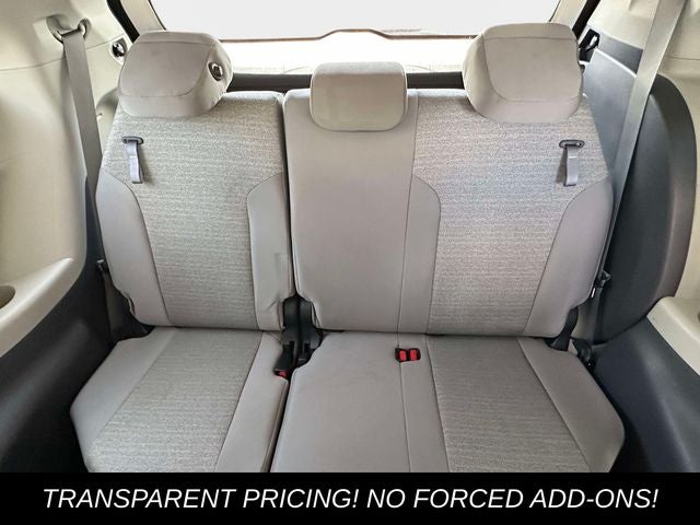2023 Toyota Sienna LE 8 Passenger