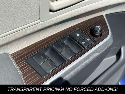 2023 Toyota Sienna LE 8 Passenger