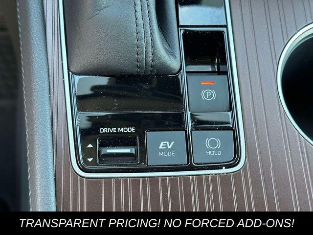2023 Toyota Sienna LE 8 Passenger