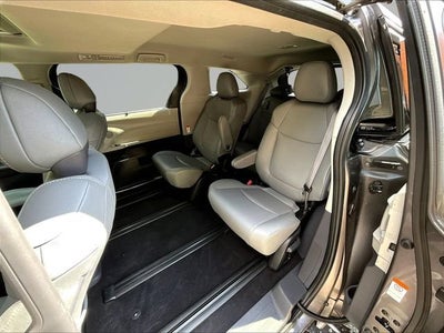 2023 Toyota Sienna XLE