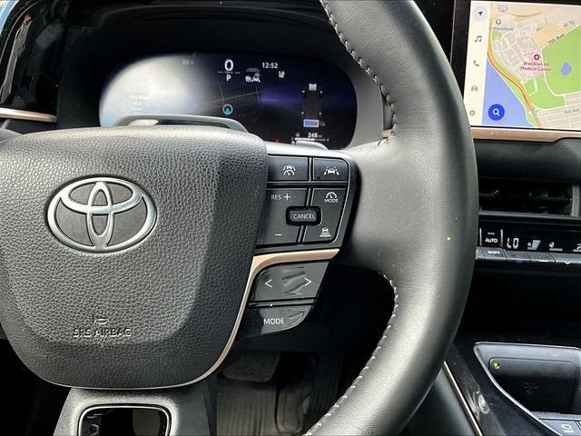 2025 Toyota Crown Signia XLE