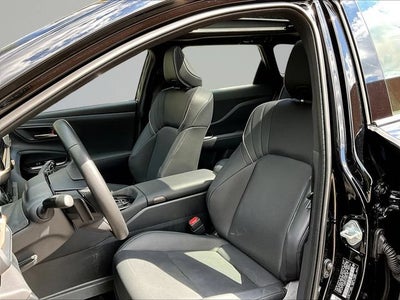 2025 Toyota Crown Signia XLE