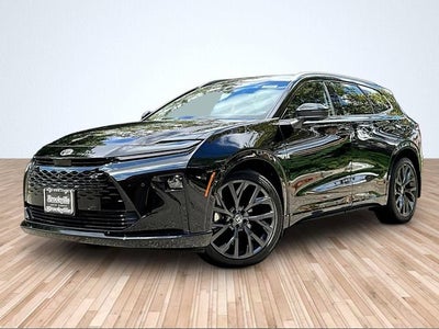 2025 Toyota Crown Signia XLE