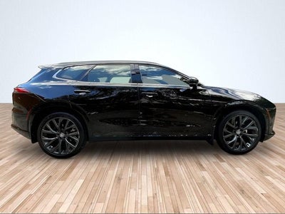 2025 Toyota Crown Signia XLE