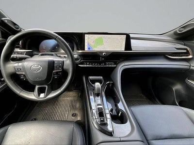 2025 Toyota Crown Signia XLE