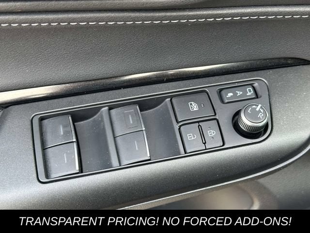 2024 Toyota Venza LE