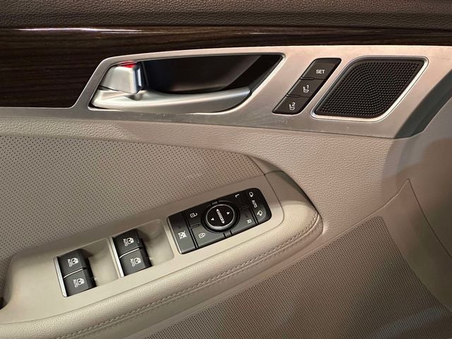 2017 Genesis G80 3.8